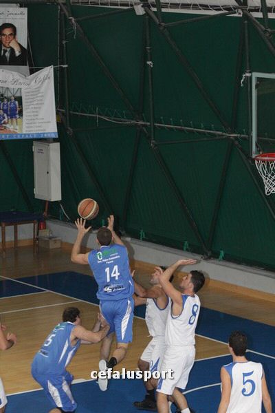 111218 sport 217_tn.jpg